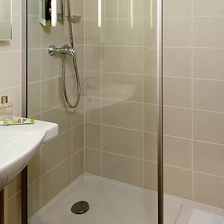 Отель Ibis Styles Paris Roissy-cdg 3*